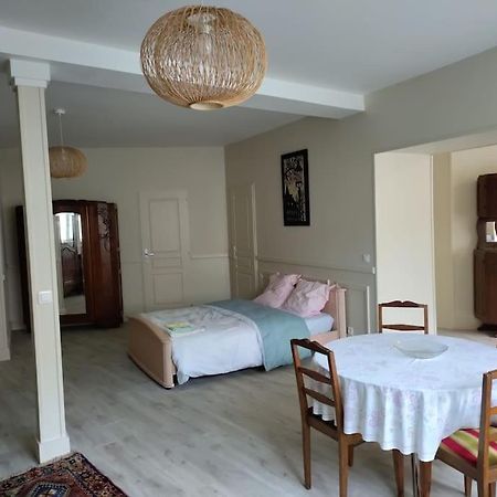 Superbe Studio Spacieux Angoulême Buitenkant foto